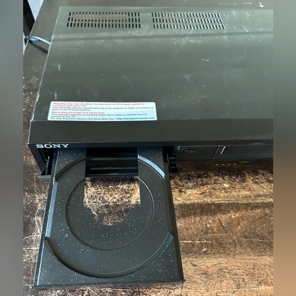 Sony SLV-D380P DVD/VCR Tunerless Progressive Scan DVD/VHS Combo Player No Remote - Picture 10 of 15